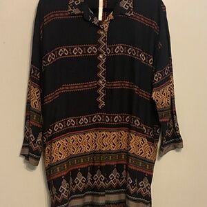 Uncle Frank Btand Tunic style women's blouse size - Medium